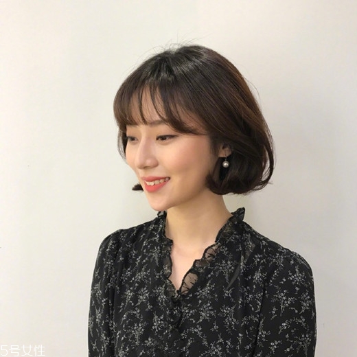 內(nèi)扣短發(fā)適合什么臉型？臉小是關鍵