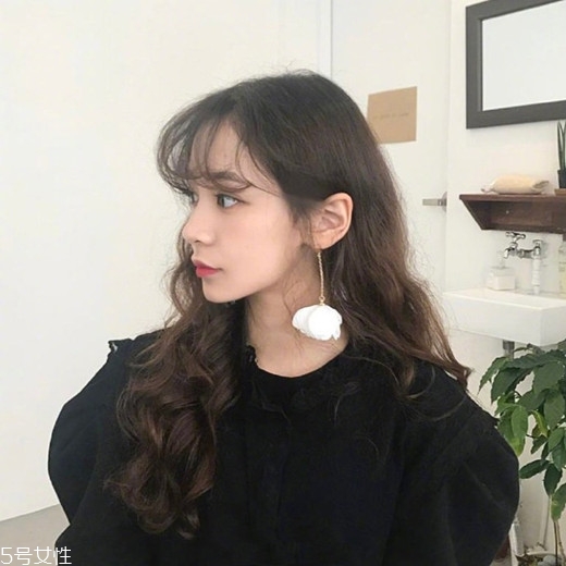 什么臉型適合短發(fā)？顯小的可愛短發(fā)造型圖