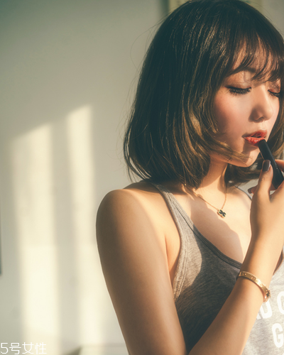 圓臉有劉海好還是沒有劉海好？頭發(fā)少又細(xì)不適合短發(fā)