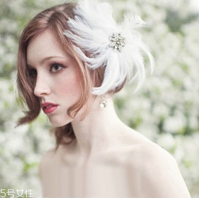 短發(fā)怎么做新娘造型？編發(fā)好看又簡單