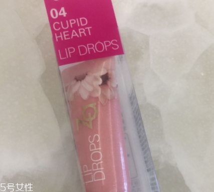 唇蜜可以單獨(dú)使用嗎？搭配其他產(chǎn)品效果更好
