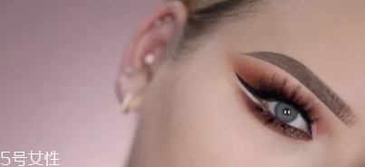 huda beauty沙漠盤怎么畫？油管大神一步步示范
