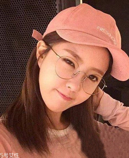 齊肩發(fā)怎么燙好看？女生發(fā)型設計與臉形搭配