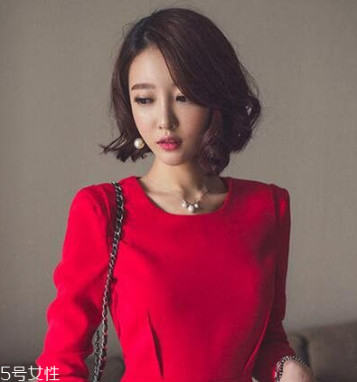 短發(fā)卷發(fā)怎么弄好看？裴秀智發(fā)型同款get