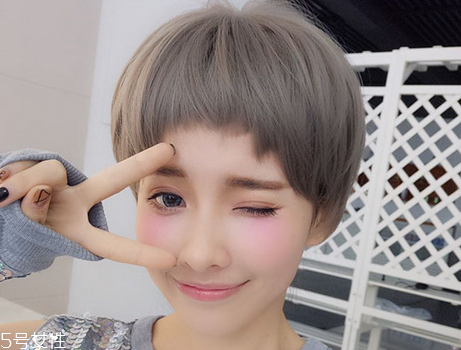 二次元?jiǎng)⒑＿m合什么發(fā)型？讓你個(gè)性十足