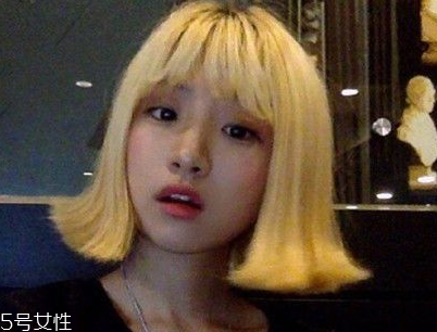 短頭發(fā)染什么顏色好看洋氣顯白？短發(fā)這樣弄好看又大方