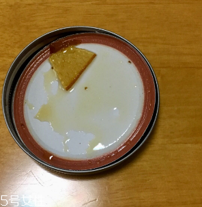冰糖雪梨膏孕婦能吃嗎？孕婦吃冰糖雪梨膏適量最好