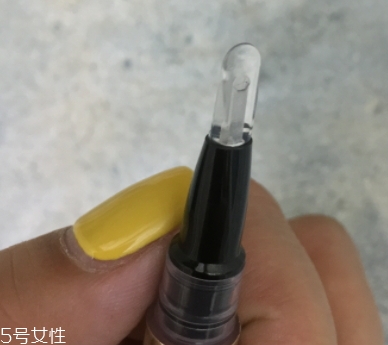 唇彩可以當(dāng)眼影嗎？不建議這樣使用
