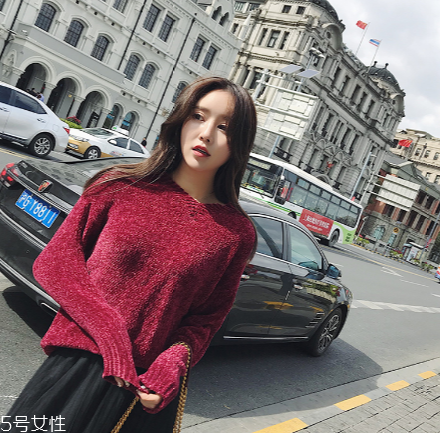 絲絨毛衣怎么搭配？優(yōu)雅氣質全靠它