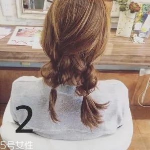 女生冬天長發(fā)怎么編好看？長發(fā)妹紙才懂得的痛