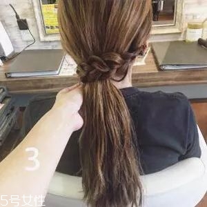 女生冬天長發(fā)怎么編好看？長發(fā)妹紙才懂得的痛