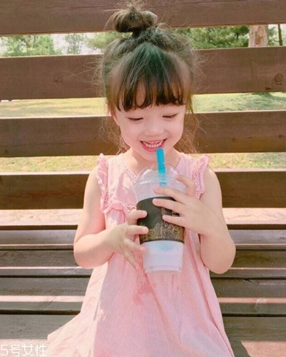 小女孩扎什么頭發(fā)好看？小公主發(fā)型大全