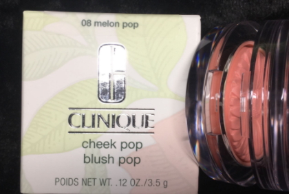 腮紅和散粉使用順序 腮紅散粉你知道先用哪個(gè)嗎？