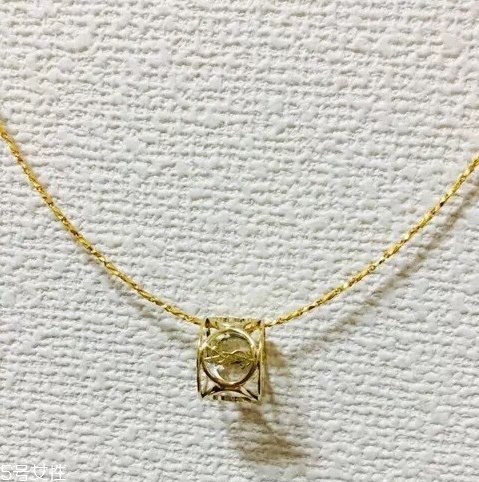 如何選擇口紅色號(hào)？口紅必不可少