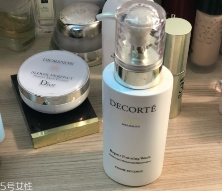 sk2氨基酸泡沫潔面乳霜好用嗎？最愛洗面奶
