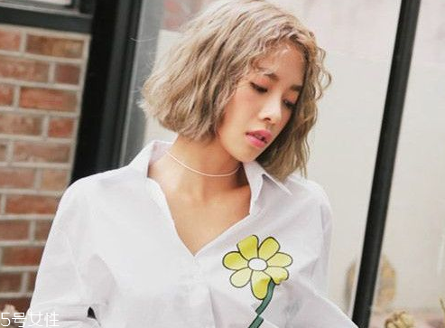 矮個子女生什么發(fā)型顯高？換個發(fā)型瞬間百變
