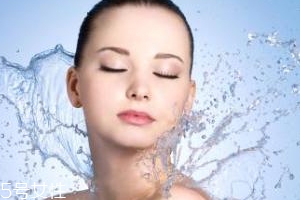 冬季臉部干燥如何補(bǔ)水？超便宜國貨補(bǔ)水神器