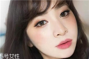 黃皮適合什么顏色的口紅？口紅界的常青樹