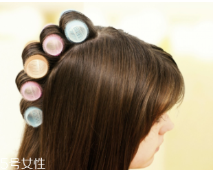 怎么讓頭發(fā)蓬松？換個方向分發(fā)線