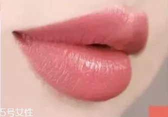 素顏適合什么顏色口紅？增添氣色又顯白