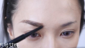 眉毛畫(huà)壞了怎么補(bǔ)救？12種拯救方法都在這里了