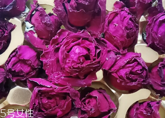 墨紅玫瑰可以天天喝嗎？玫瑰養(yǎng)顏也要適量