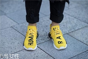 運(yùn)動(dòng)鞋鞋底變硬怎么辦？放太久或者已老化