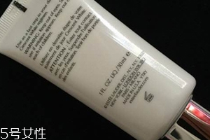 雅詩蘭黛防曬霜怎么樣？