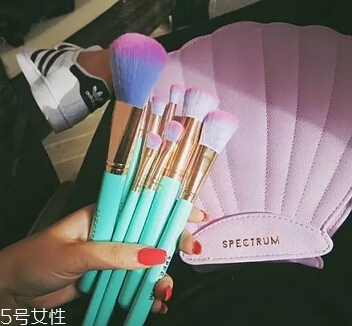 怎么選購韓國化妝品？女生化妝品必備清單