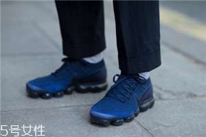 運動鞋好還是皮鞋好？不同場合不同需求