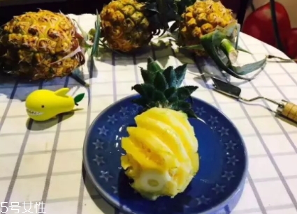 泰國(guó)迷你小菠蘿多少錢一斤？mini小菠蘿火遍泰國(guó)