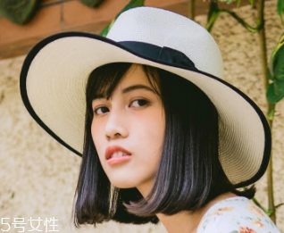 戴什么帽子顯臉小？寬檐帽讓臉看起來小