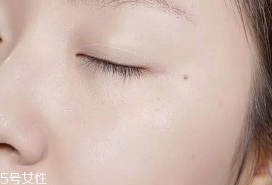 clio產(chǎn)品哪些值得推薦？快速打造自然妝容