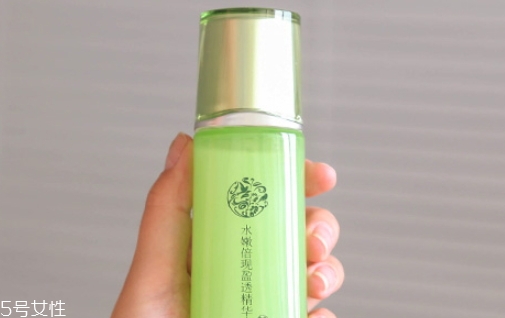 爽膚水有沉淀能用嗎？