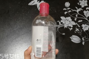 貝德瑪卸妝水要二次清潔嗎？卸除彩妝無殘留