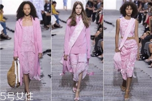 2018春季流行什么顏色衣服？帶你感受春季流行色