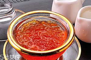 血燕窩和白燕窩區(qū)別 是高價值還是商家噱頭？