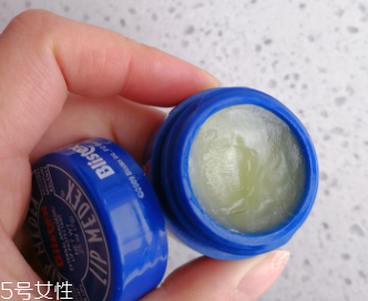 碧唇小藍(lán)罐怎么樣？滋潤效果超好