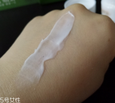 lamer海藍(lán)之謎乳霜怎么用？比海藍(lán)之謎面霜更清透