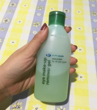 英國BOOTS小黃瓜卸妝水怎么用？干手干臉使用