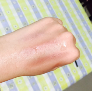 KATE眼影飛粉嗎？持久不飛粉