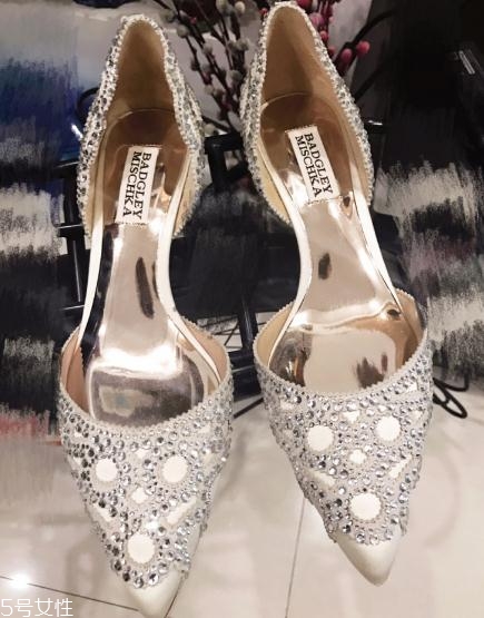 badgley mischka是哪個(gè)國(guó)家的牌子？超級(jí)貌美的小眾婚鞋