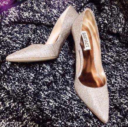 badgley mischka鞋子多少錢？比jc、rv價(jià)格美麗多了