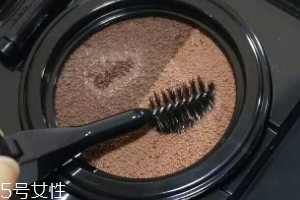 蘭芝氣墊染眉膏好用嗎？好壞摻半