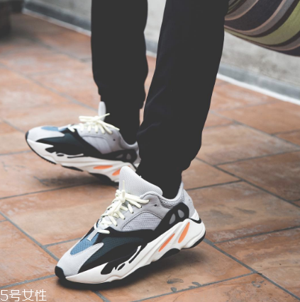 yeezy 500 2018新款配色發(fā)售時間_有哪幾款？