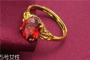 石榴石戒指一般多少錢？不同等級(jí)價(jià)格不同