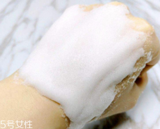 蘇秘泡泡面膜多久一次？每周一兩次