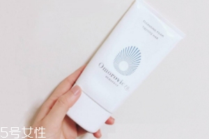 omorovicza薄荷潔面膏適合什么膚質(zhì)？干皮最適合