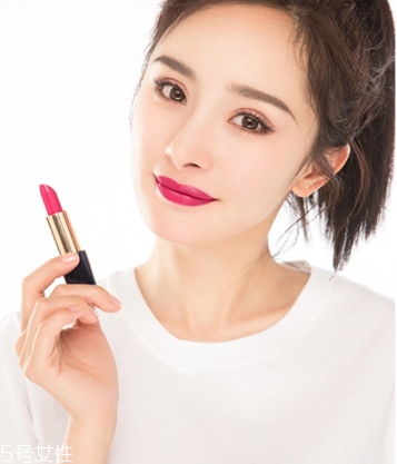 dior迪奧和雅詩蘭黛口紅哪個(gè)好？