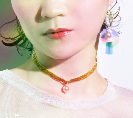 女生怎么穿有個(gè)性？做個(gè)性感又迷人的酷girl